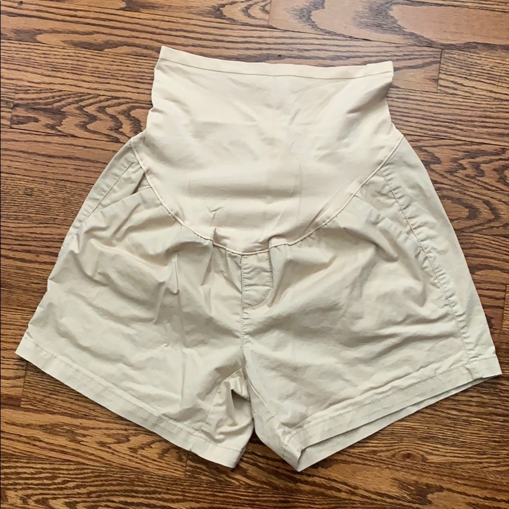 Old Navy Maternity Full Panel Khaki Shorts